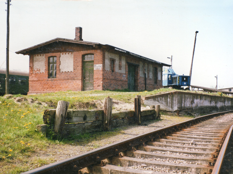 http://www.buntbahn.de/fotos/data/8239/2903Kluetz_Mai-1991_32.jpg