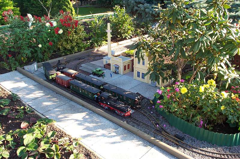 Bahnhof Möbelfabrik