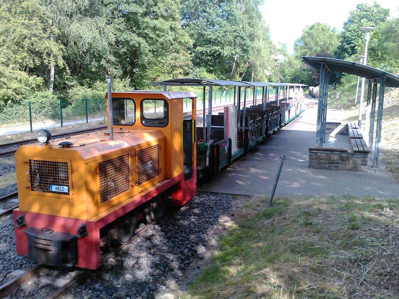 Personenzug mit DS60