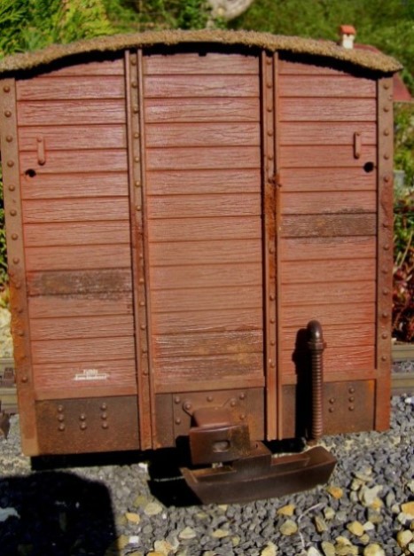 umgebauter Seefischwagen von hinten