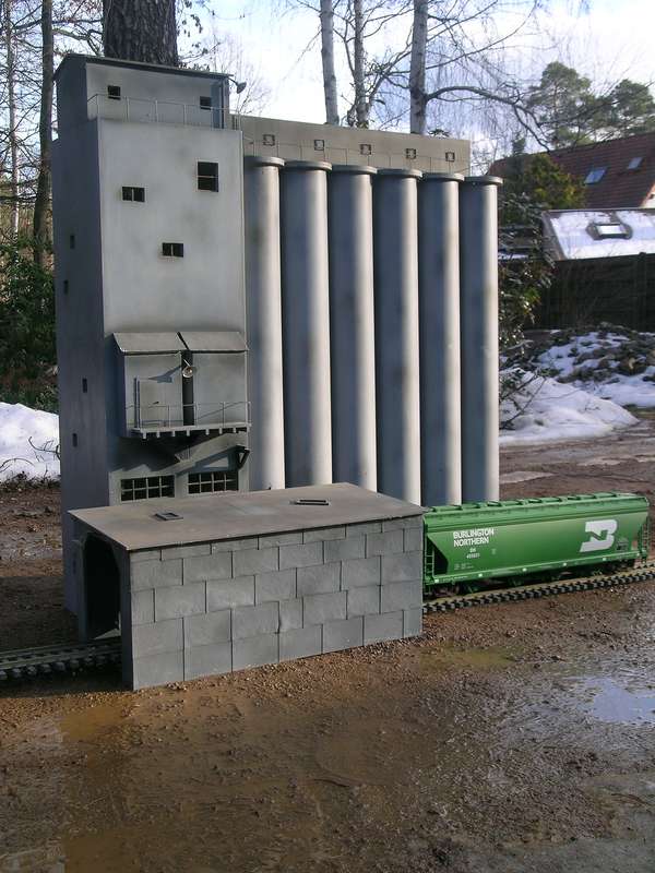 Grain Elevator, ca. 1,00 m hoch