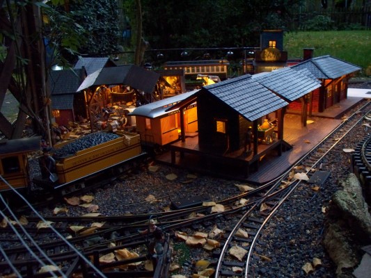 Bahnhof / Eigenbau 2