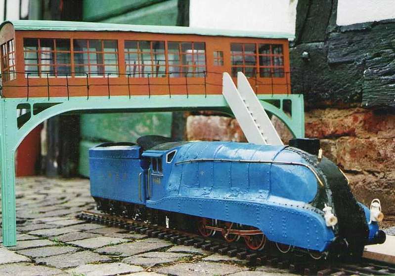 Mallard mit Stellwerk