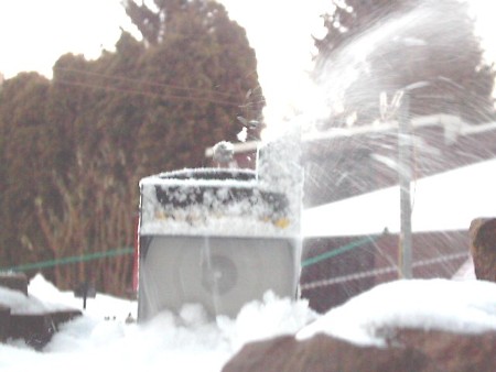 Schneeschleuder im Einsatz
