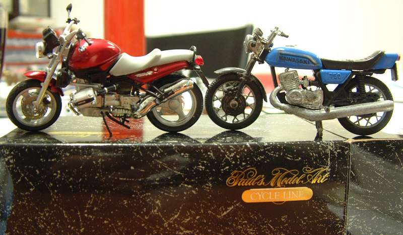1:24 Motorräder