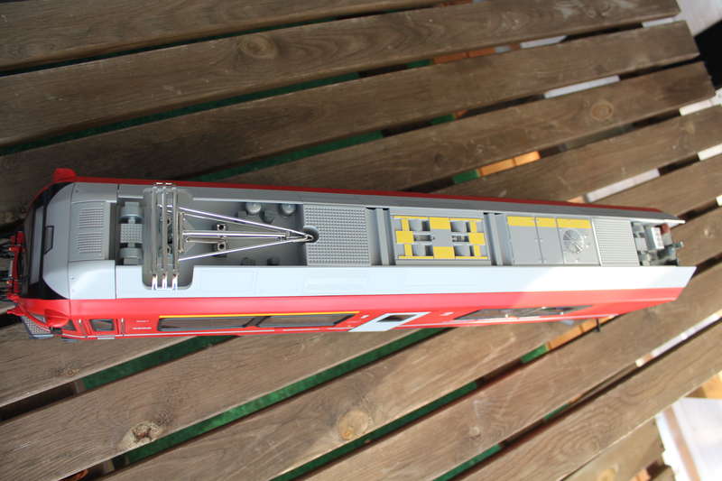 Dach mit Stromabnehmer
