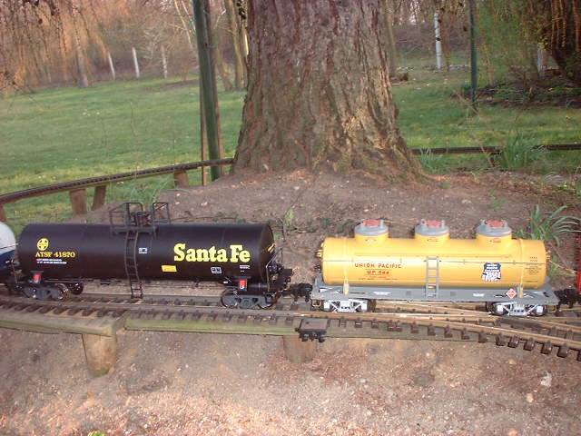 UP_und_Tankcar_von_LGB_001