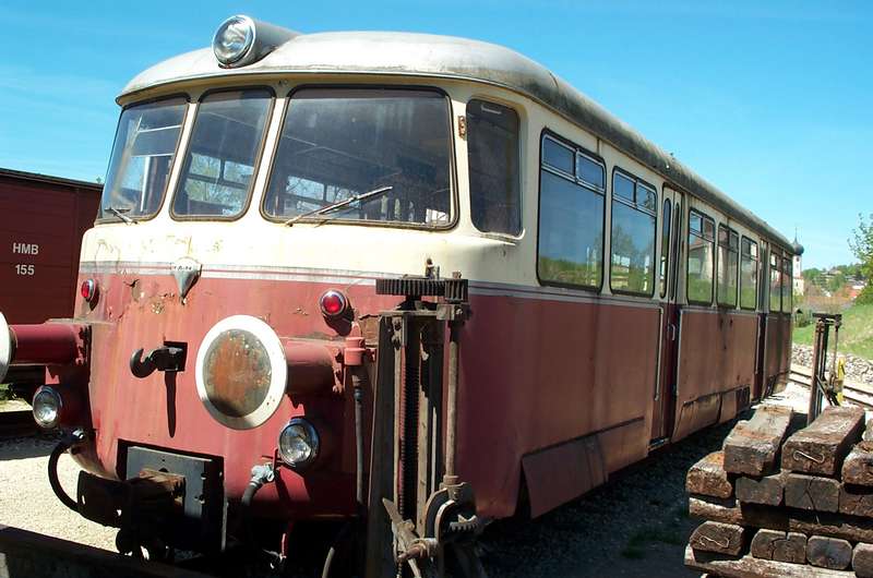 T 37