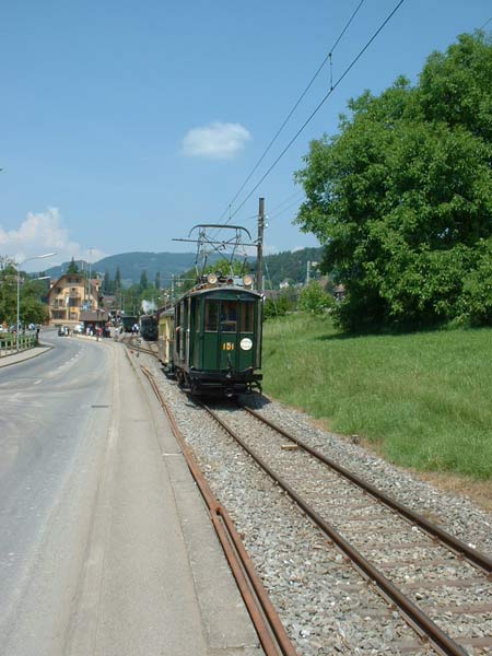 Nr. 151 bei der ausfahrt aus Blonay