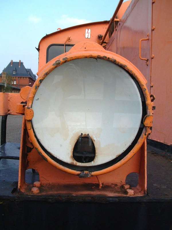 Köf  Spitzenlicht (r)