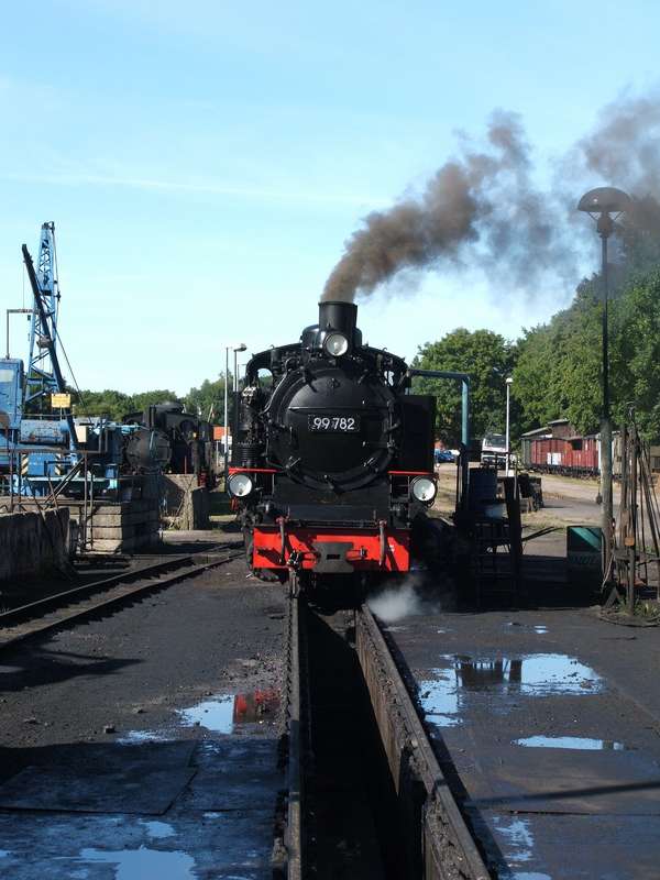 99 782 fasst Wasser