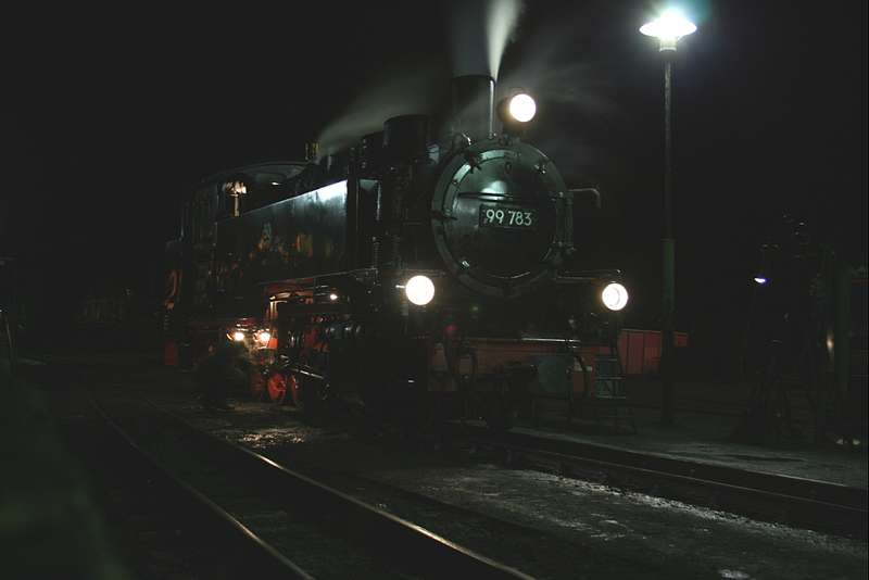 99 783 im Dunkeln