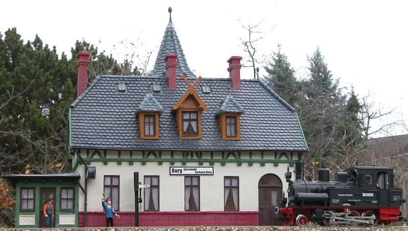 Bahnhof Burg