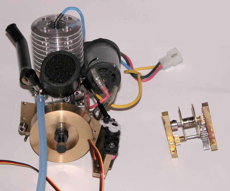 Motor und Getriebe