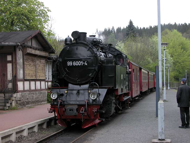 Einfahrt 99 6001 in Alexisbad