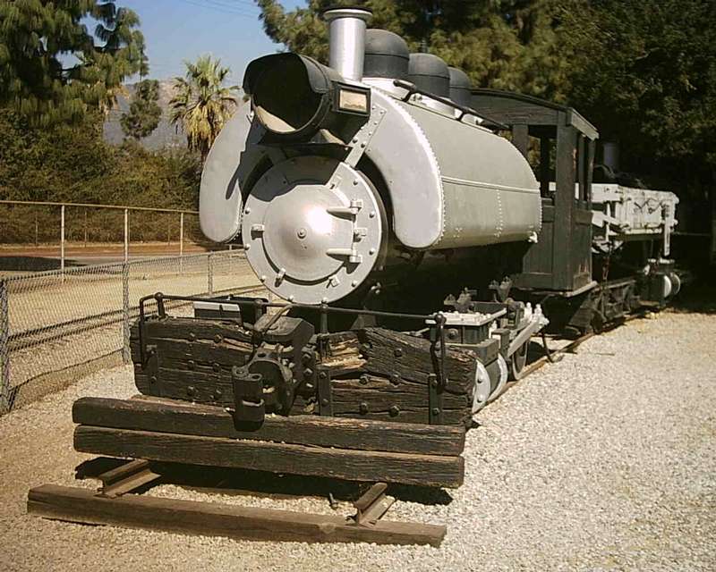 Satteltanklock des ehemaligen Hafenamtes
