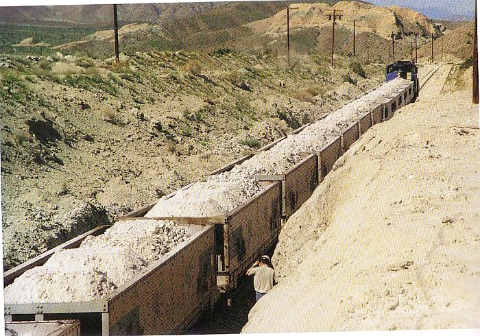 Dash 9 mit Unittrain