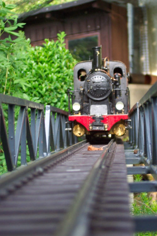 Über die Gitterbrücke