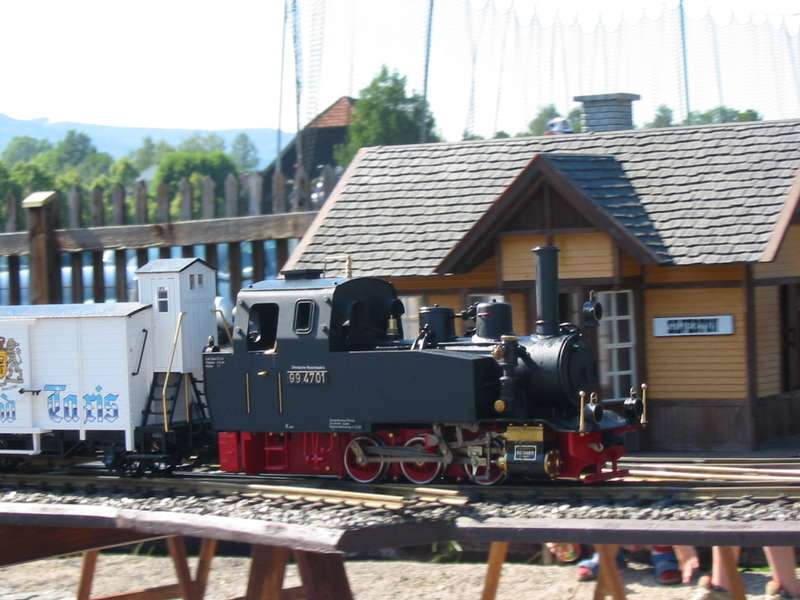 IIm Strecke Bahnhof