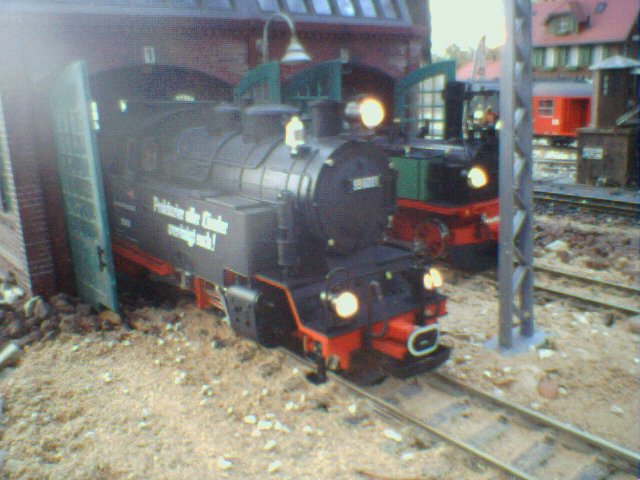 99-6001_und_IVK_im_Schuppen
