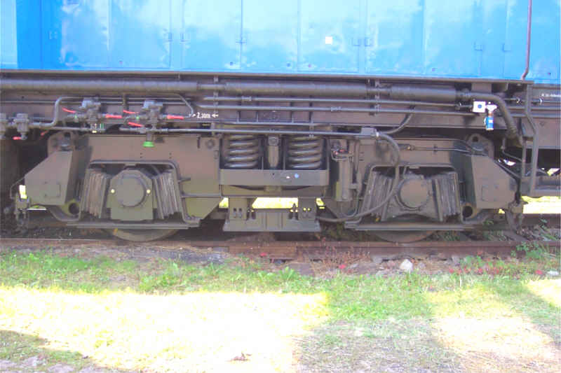 V100_04