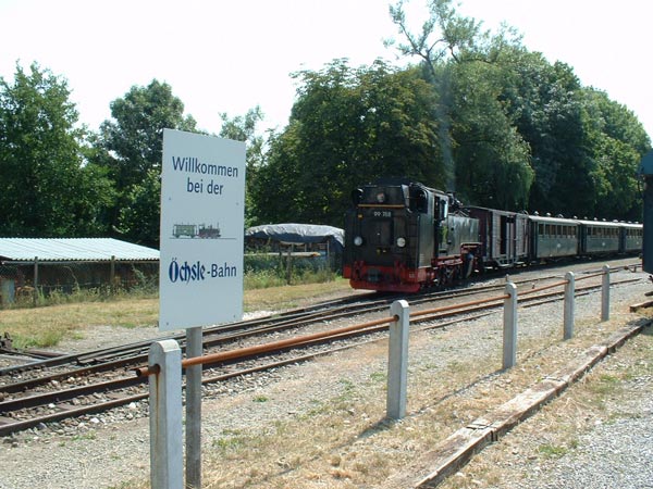 Im Bahnhof Warthausen