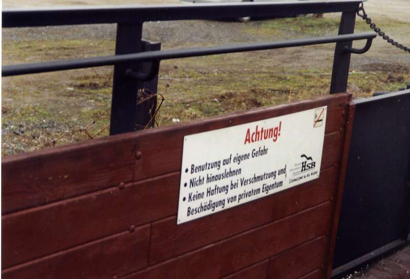 8Schilder innen
