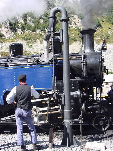 Lok_1_beim_Wasserfassen_3