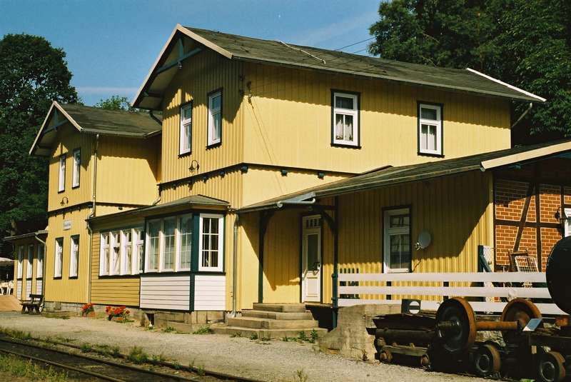 Hasselfelde Bahnsteigseite gesamt