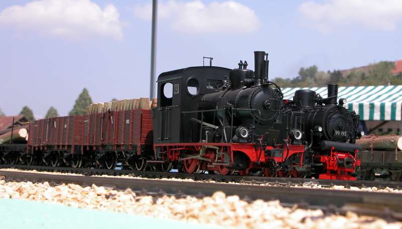 Fidos Loks im Güterbahnhof