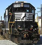 11GP38-2lownose2.jpg