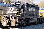 11SD40-2lownose.jpg