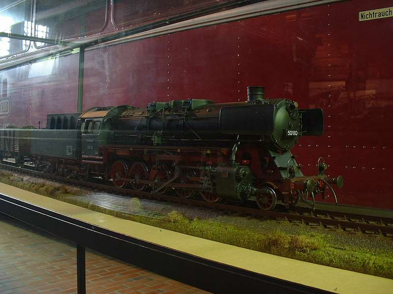 Spur 2 Modell einer BR 50