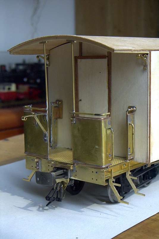Liblarer Wagen: Perron Rohbau