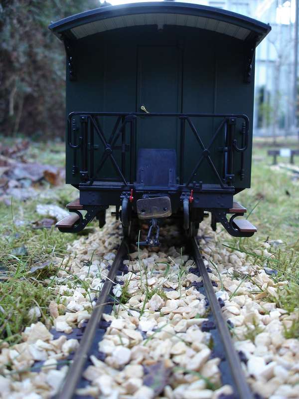 Schotter Gleis Gras