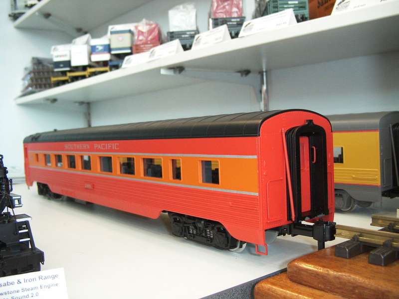 Muster Streamliner 1:32