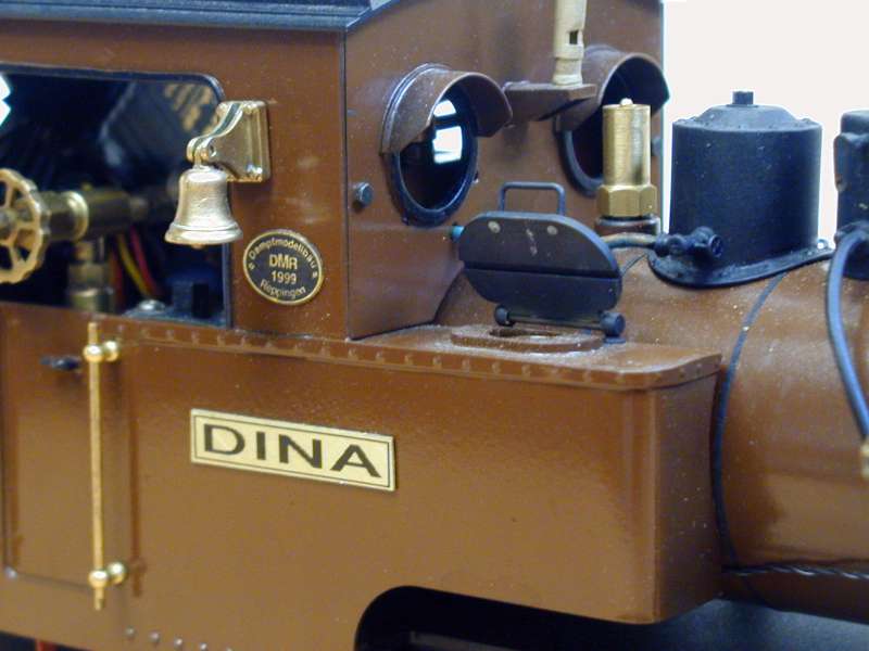 DinaDetail