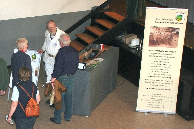 Ausstellung Besucher 01