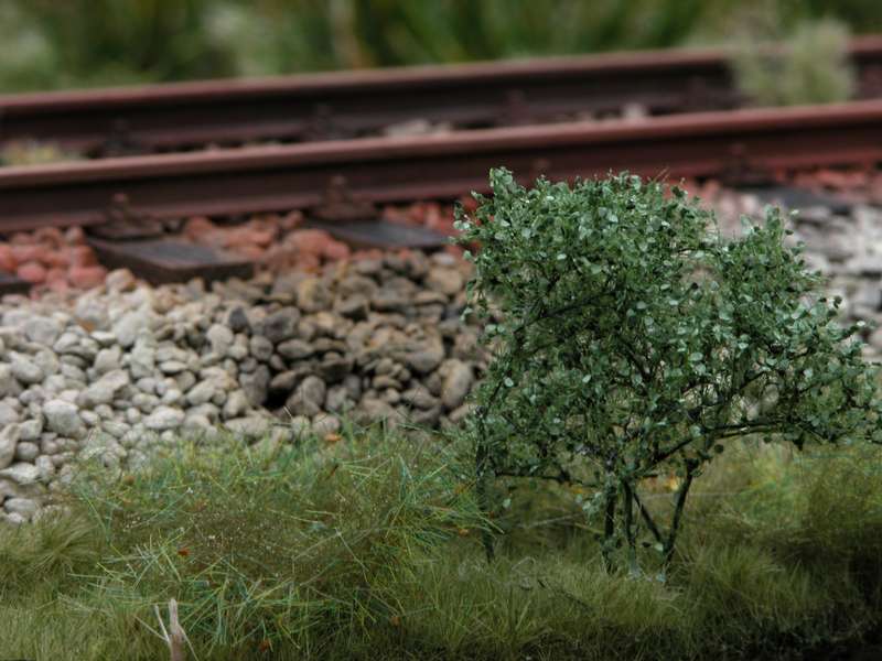 Bahndamm mit Gleis