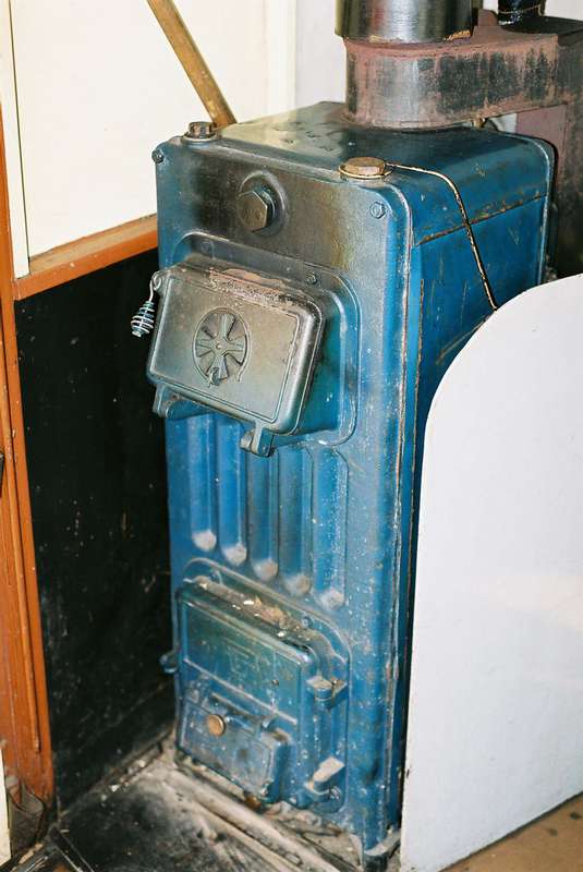 T 1 Ofen in Kobaldblau
