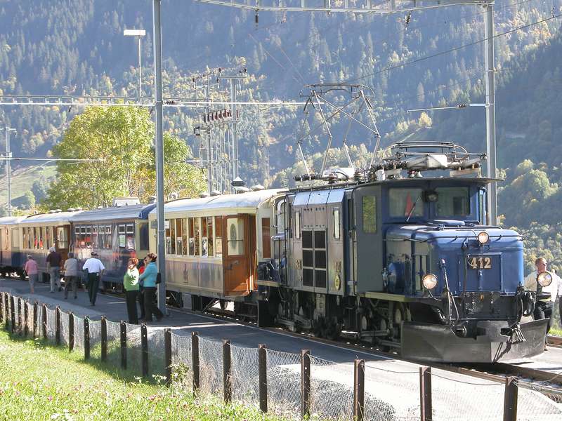 Ge 6/6 412 mit Glacier Express