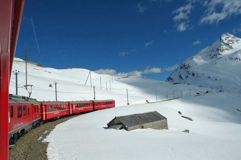 Berninabahn auf dem Gletscher