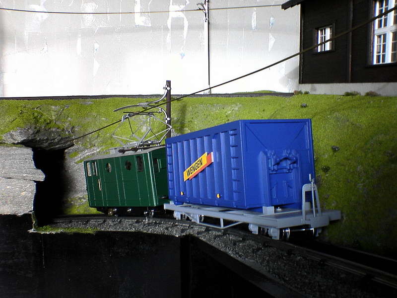 He 2/2 mit Güterzug