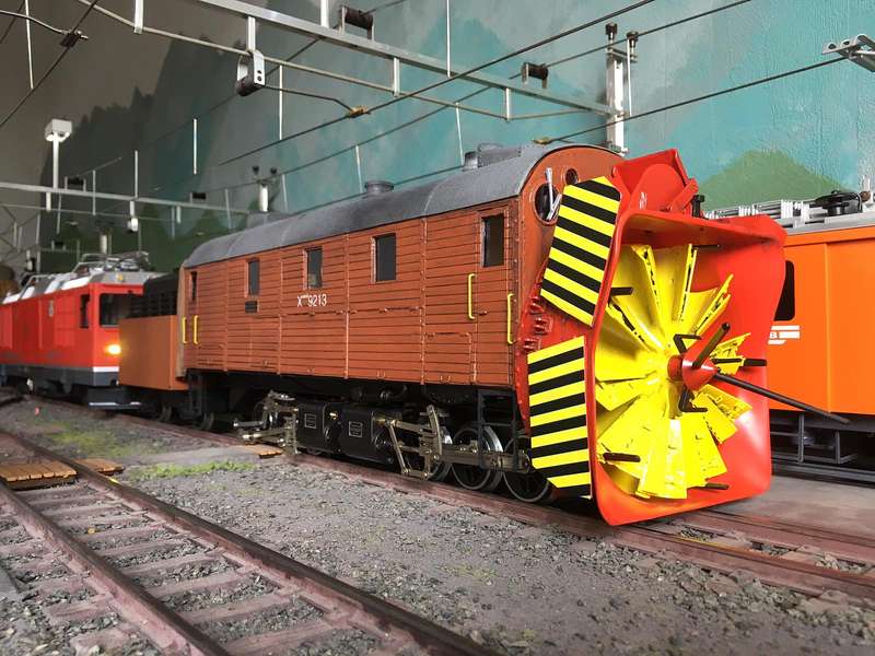 RhB_Xrot_FertigVorneTotale