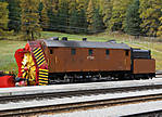 32DSG305_001.JPG