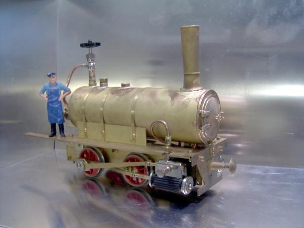 Fahrwerk mit Kessel und Dampfzufuhr