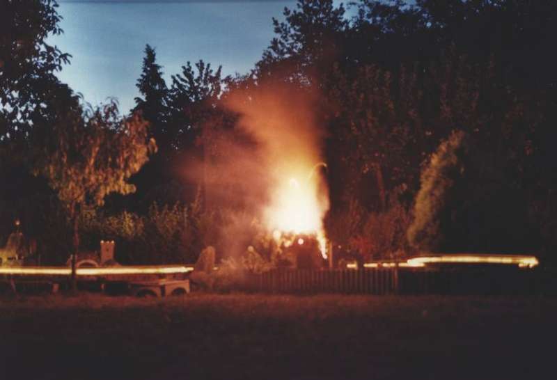 Nächtlicher Vulkanausbruch