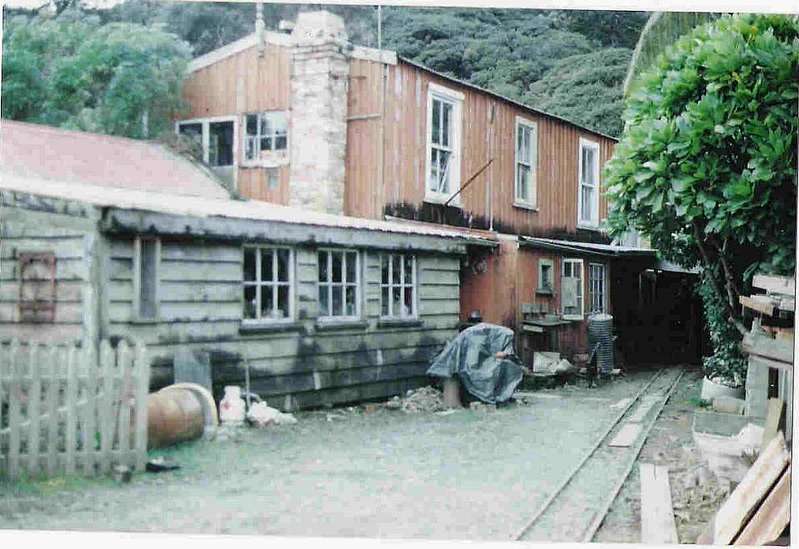 DCR_House_Rueckseite