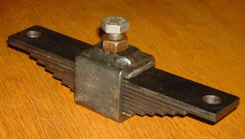 Blattfeder_zusammengebaut01