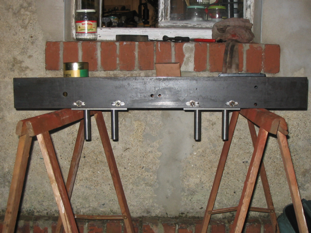 Rahmenwange_rechts_mit_Achshaltern01